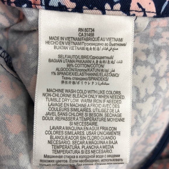 BCBGeneration front pleat panel hot coral shorts - Picture 6 of 7